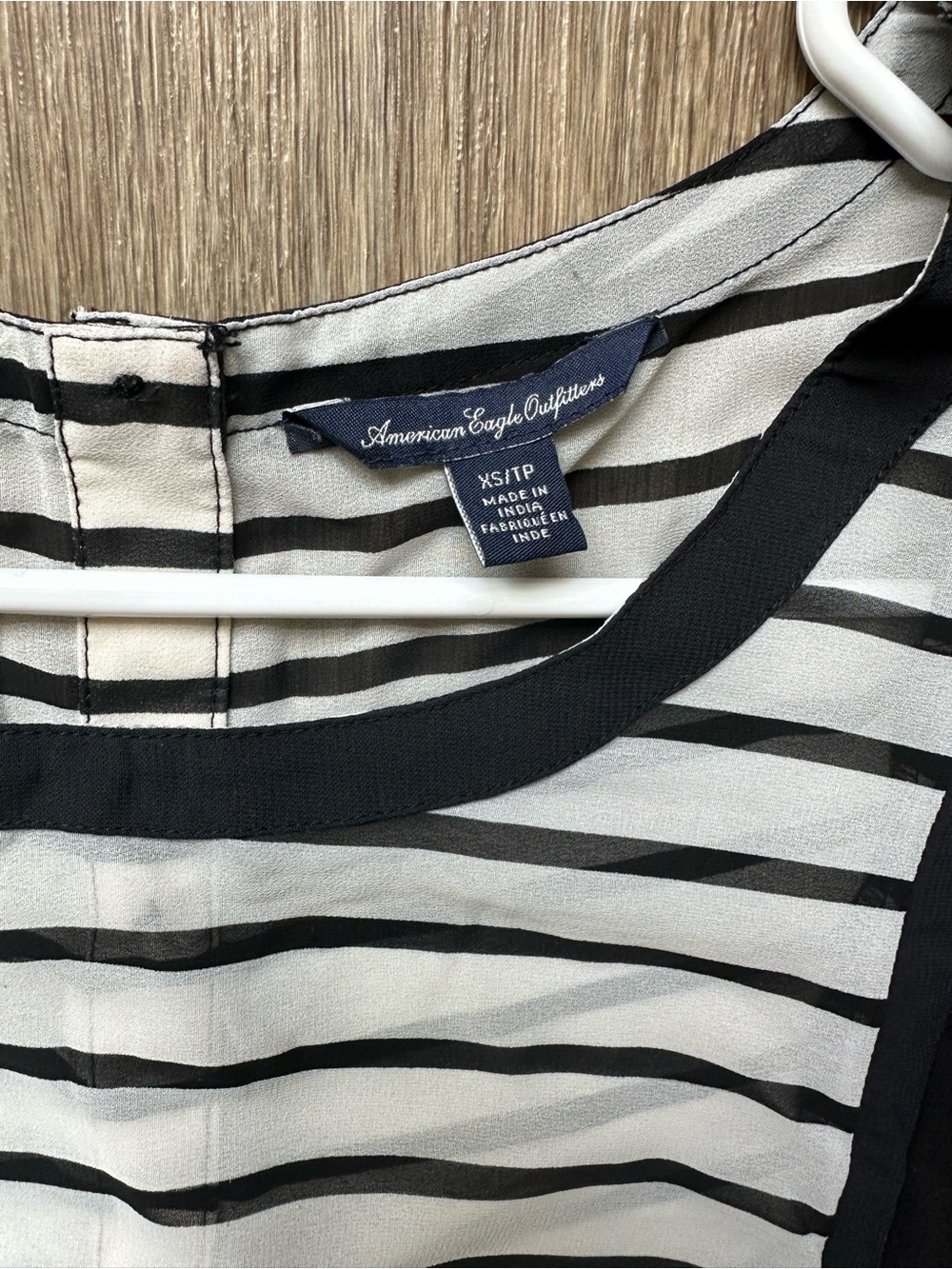 American Eagle Outfitters Sheer Navy White Striped Chiffon Blouse Top Size XS - Picture 2 of 6